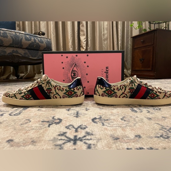 Special Edition Gucci Garden Ace Sneaker - Picture 3 of 5